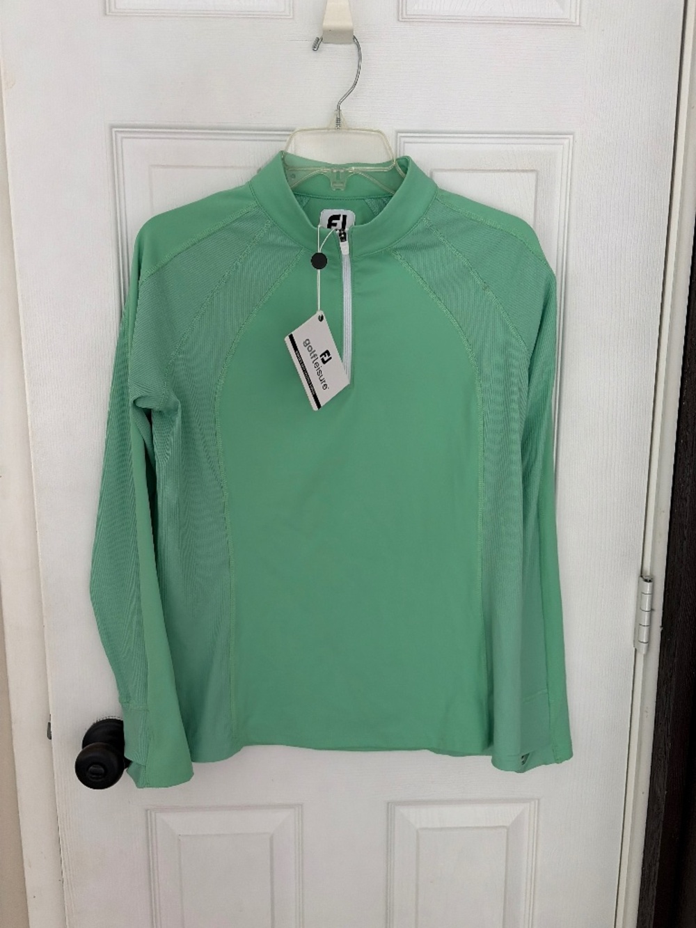 New Women’s FJ 1/4 Zip Size S Arrowhead Golf Top